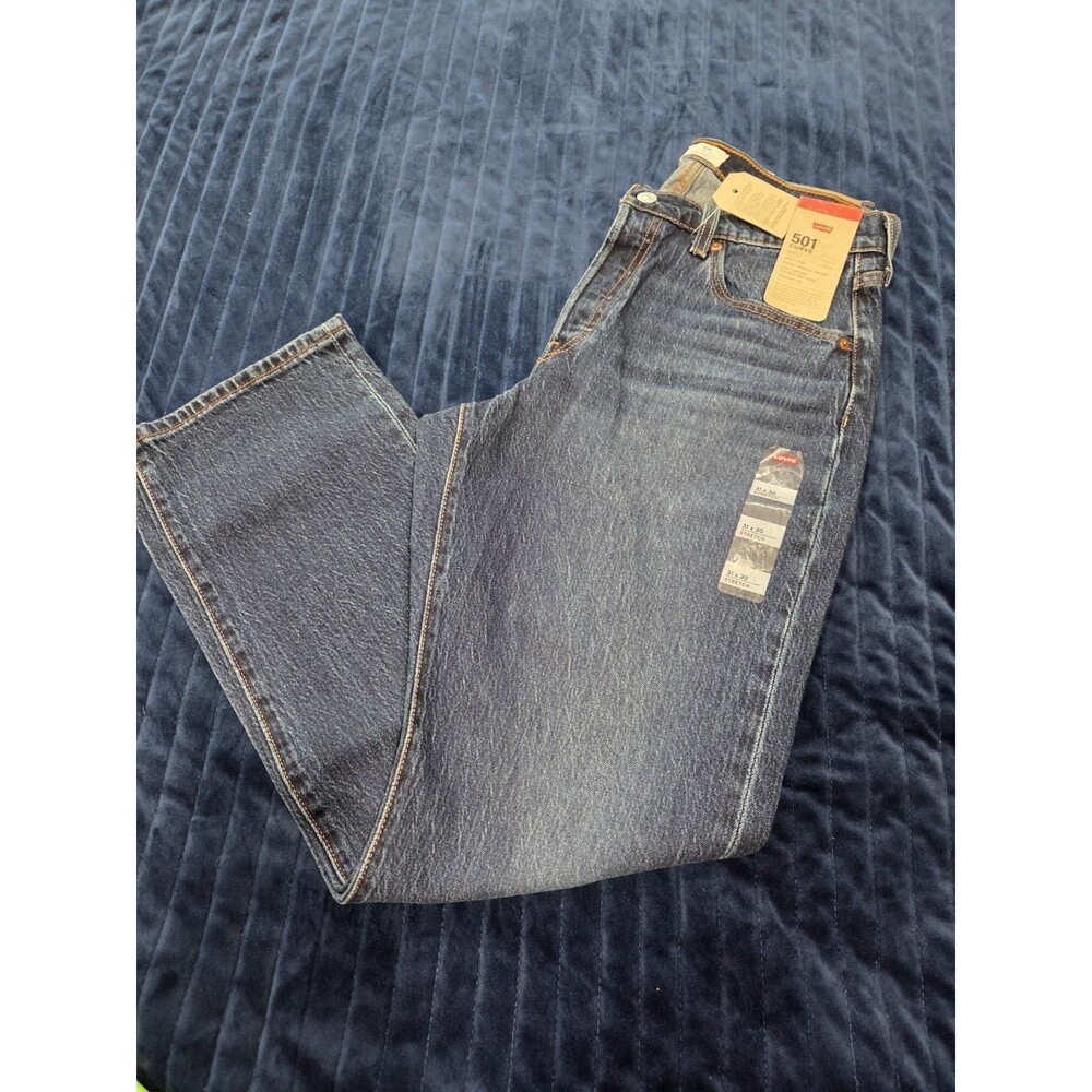 Levi's 501 Curve Jeans Womens High Rise Straight Leg Denim 31x30 Button Fly B28